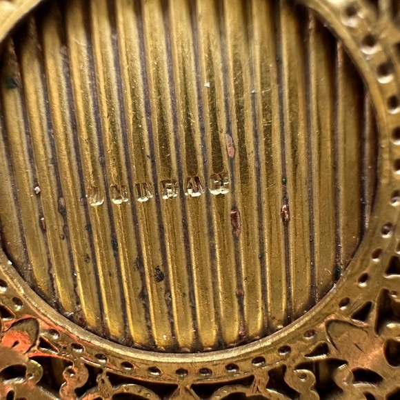 Vintage Black and Gold colored Necklace - Picture 7 of 7